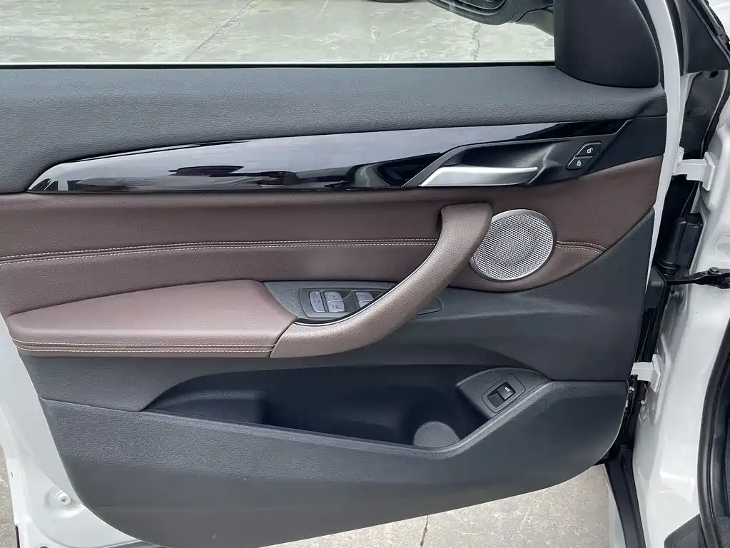 BMW X1 2022 — фото 14