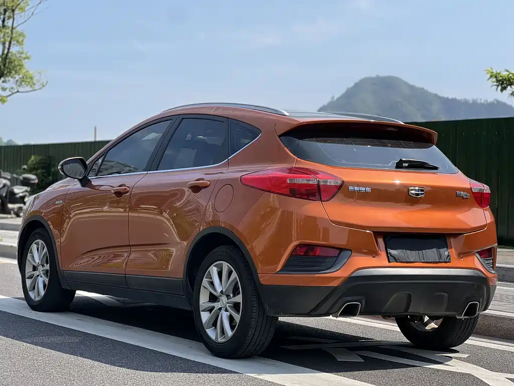 Geely Emgrand GS 2018 — фото 15