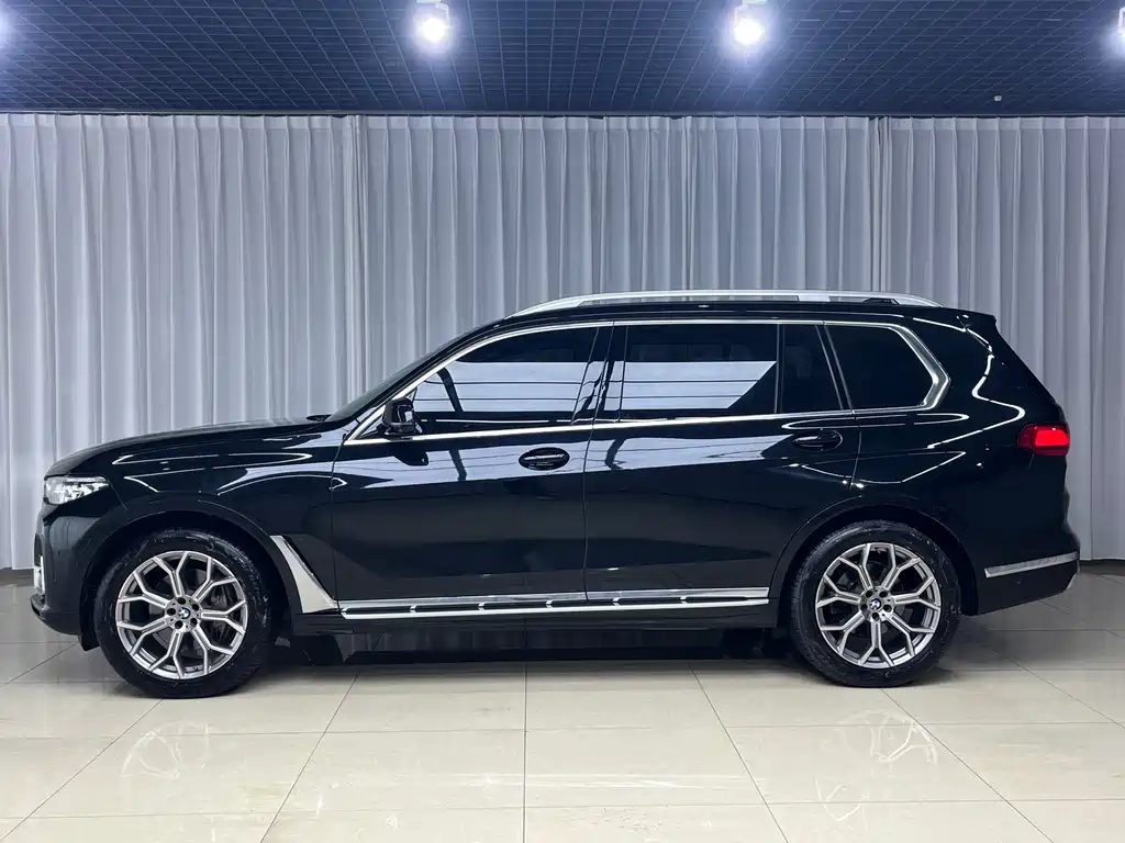 BMW X7 2021 — фото 4