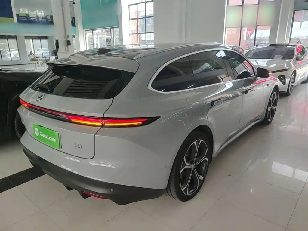 NIO ET5T 2024