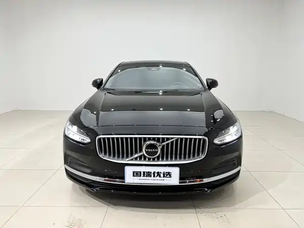 Volvo S90 2023