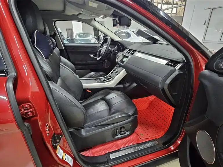 Land Rover Evoque 2018 — фото 14