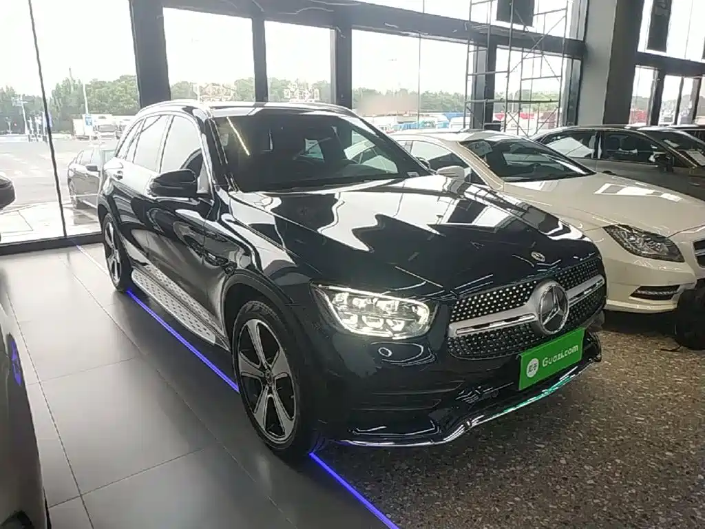 Mercedes-Benz GLC 2023