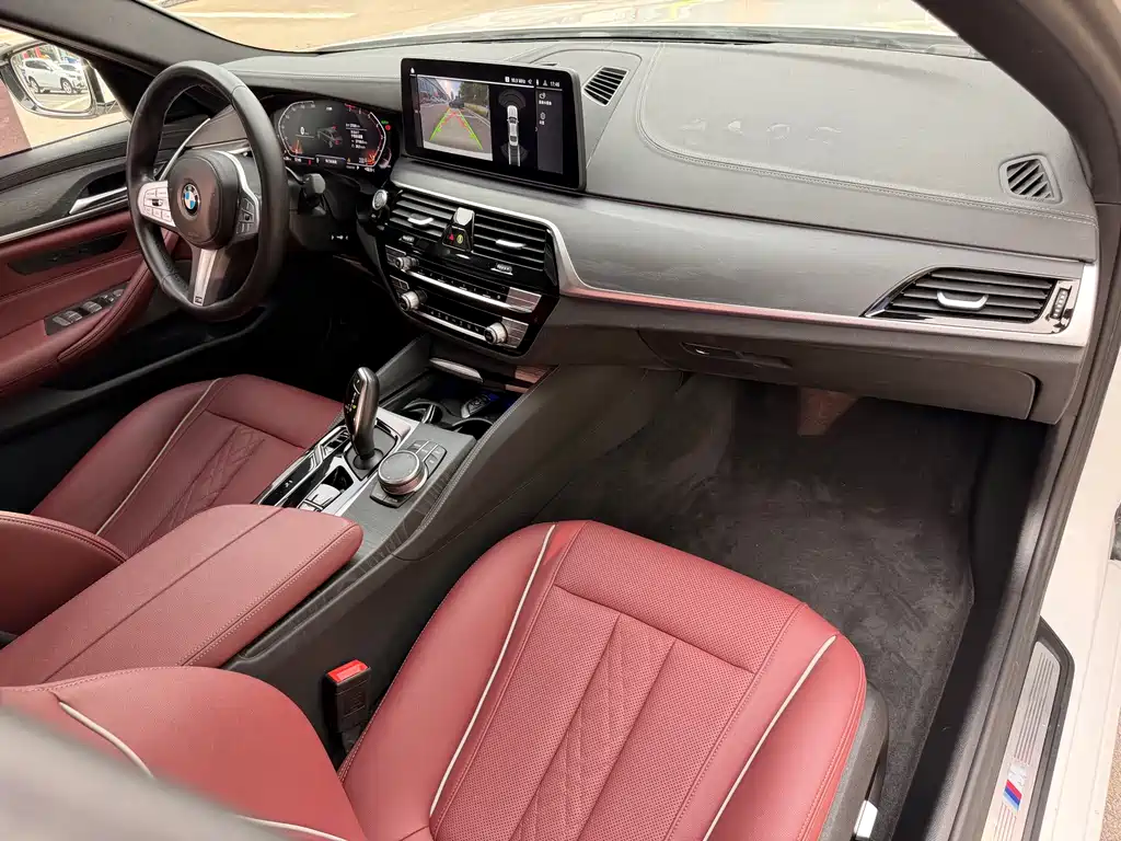 BMW 5 Series 2023 — фото 15