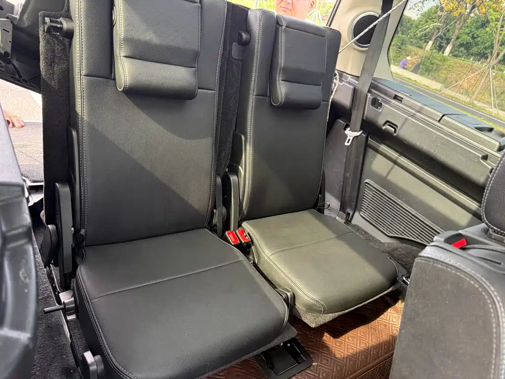 Land Rover Discovery 2019