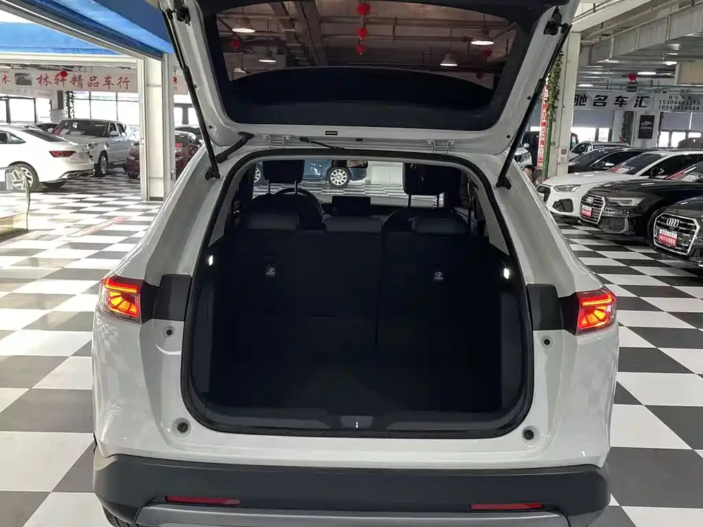 Honda Vezel 2023 — фото 16