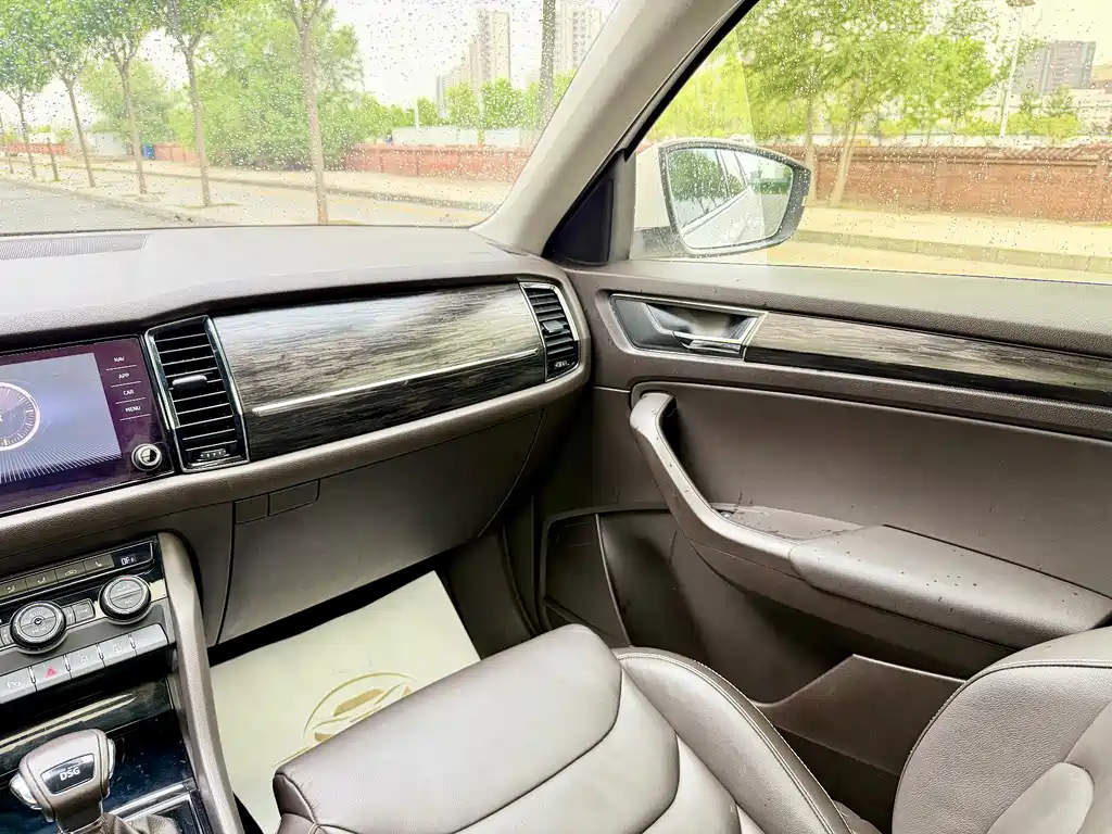 Skoda Kodiaq 2017 — фото 15
