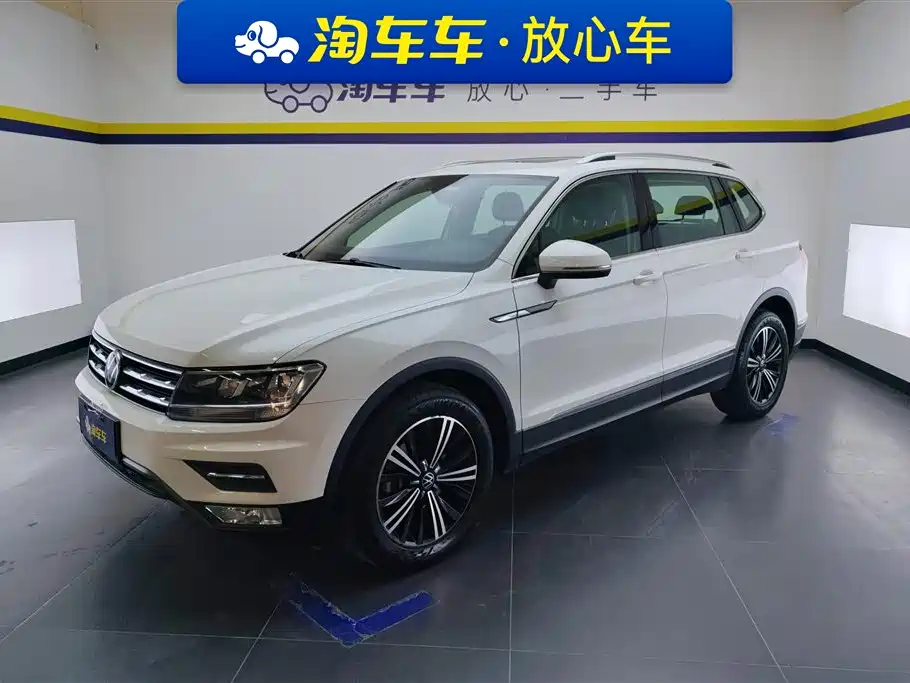 Volkswagen Tiguan L 2021 — фото 1