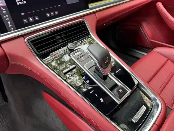 Porsche Panamera 2020