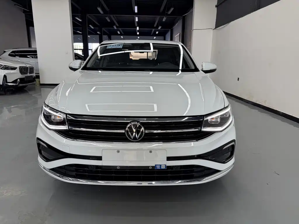 Volkswagen Bora 2023