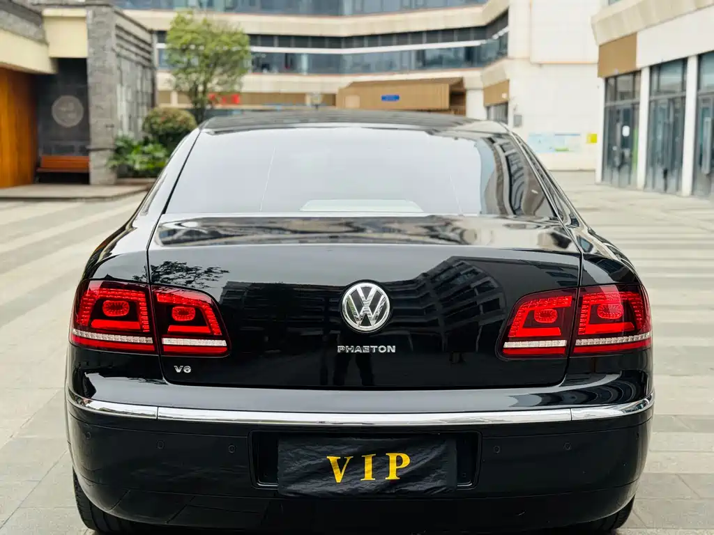 Volkswagen Phaeton 2015 — фото 7