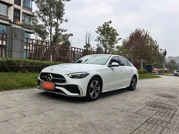 Mercedes-Benz C-Class 2022