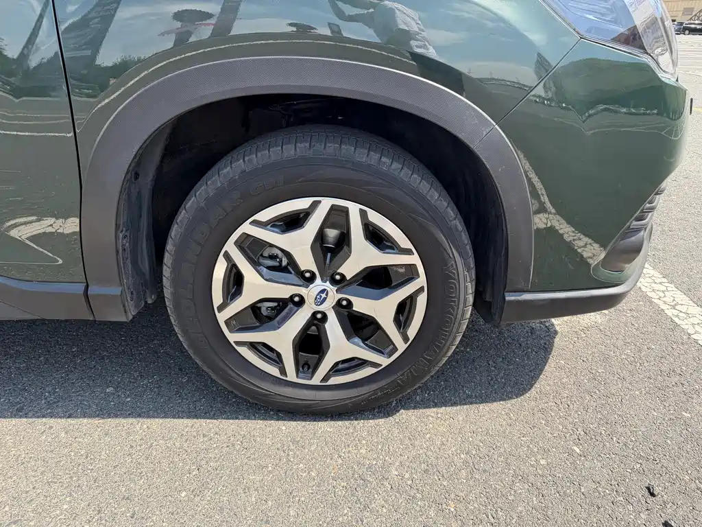 Subaru Forester 2022 — фото 13