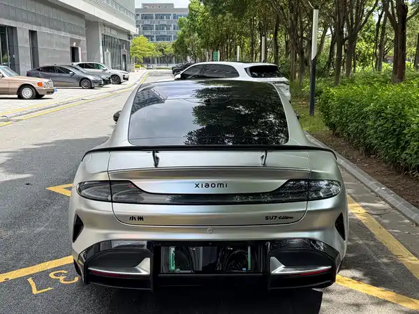 Xiaomi SU7 Ultra 2025