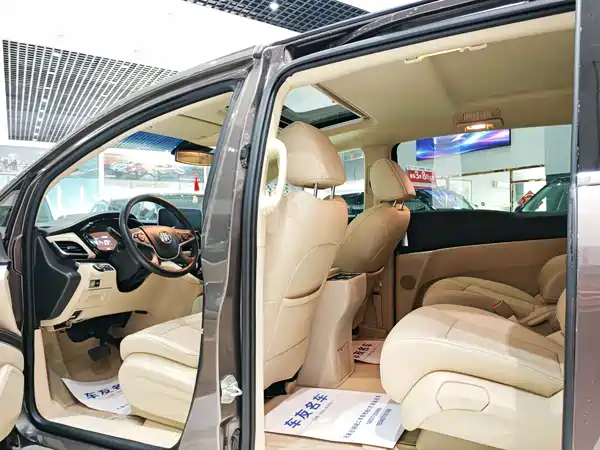 Buick GL8 2023