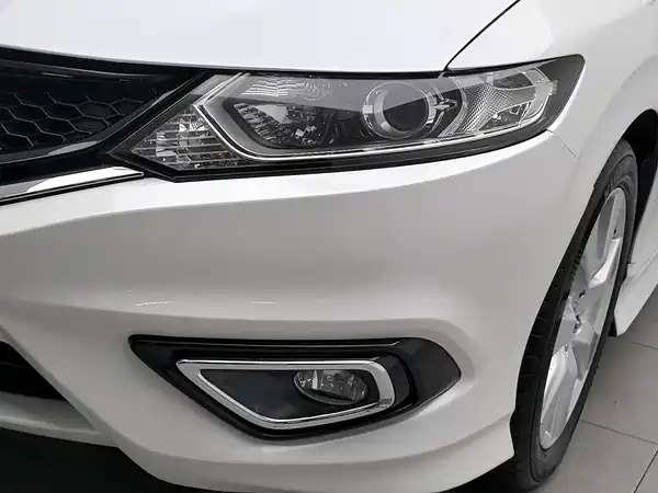Honda Jade 2016