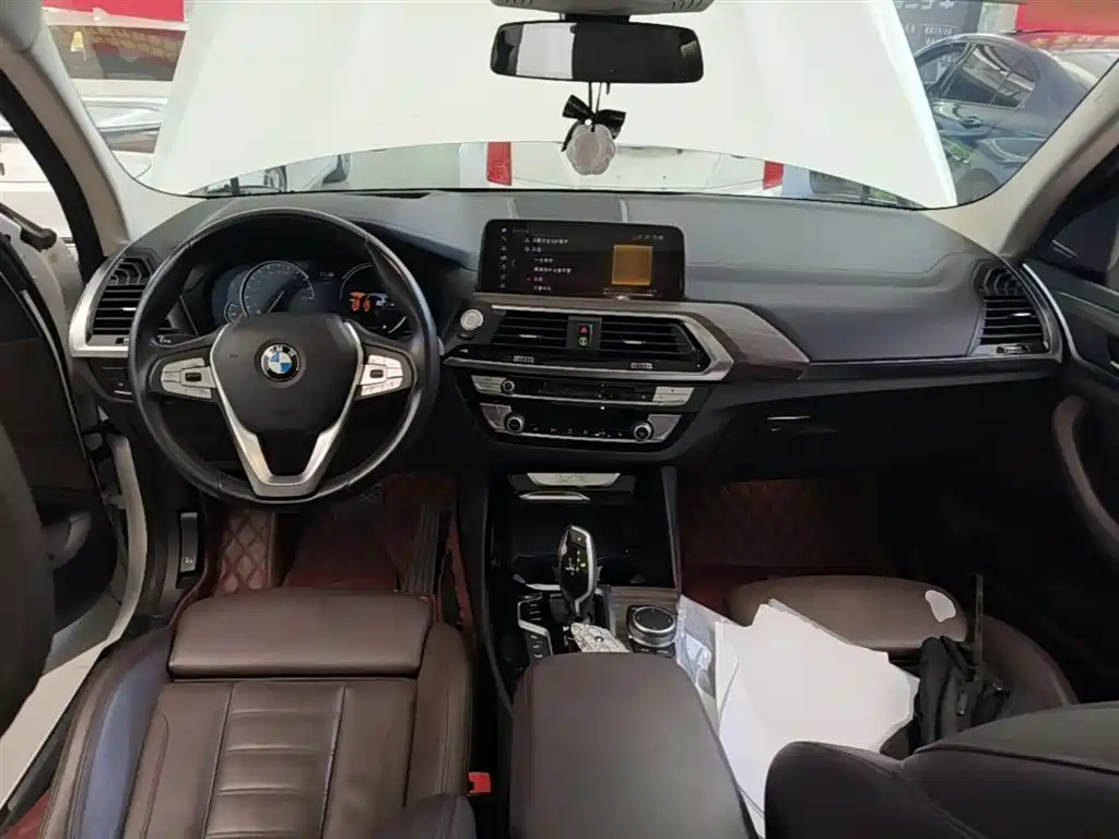 BMW X3 2019 — фото 10