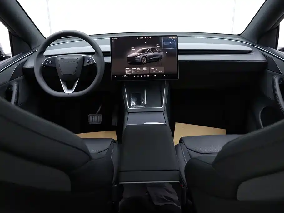 Tesla Model Y L 2026 — фото 21
