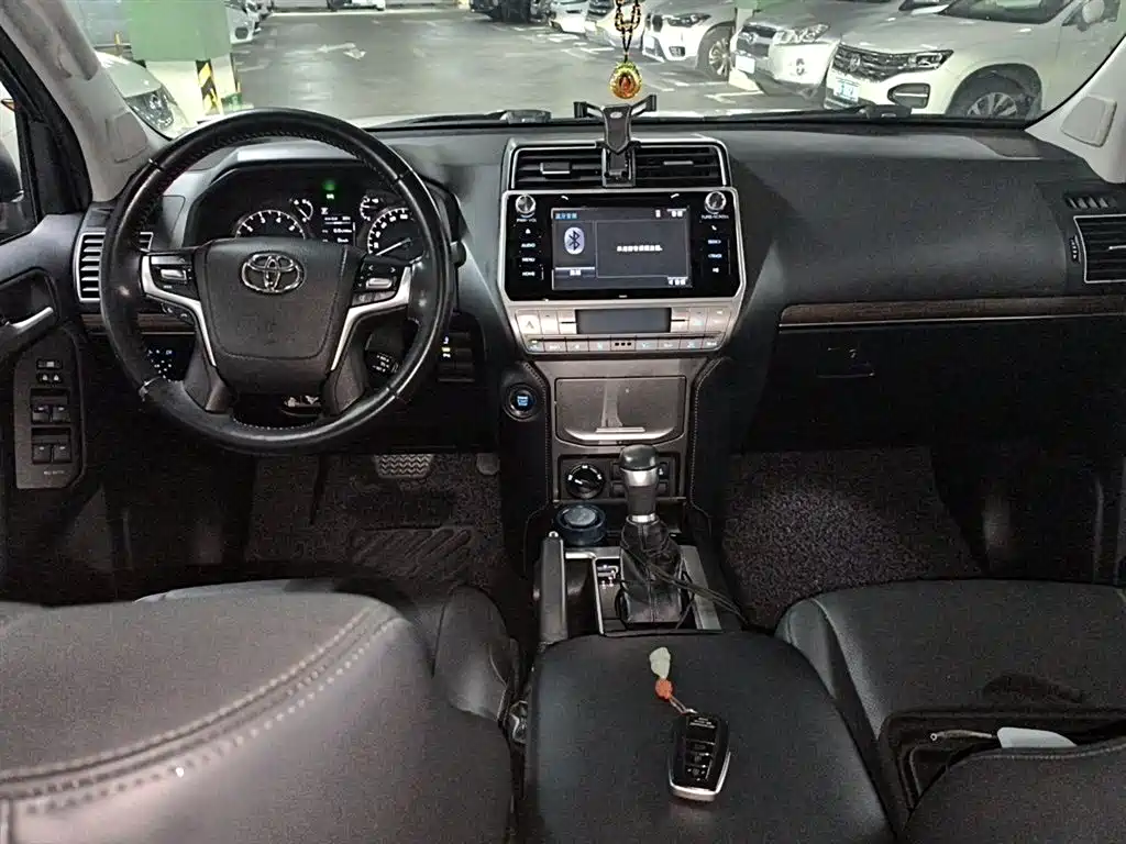 Toyota Prado 2019 — фото 10