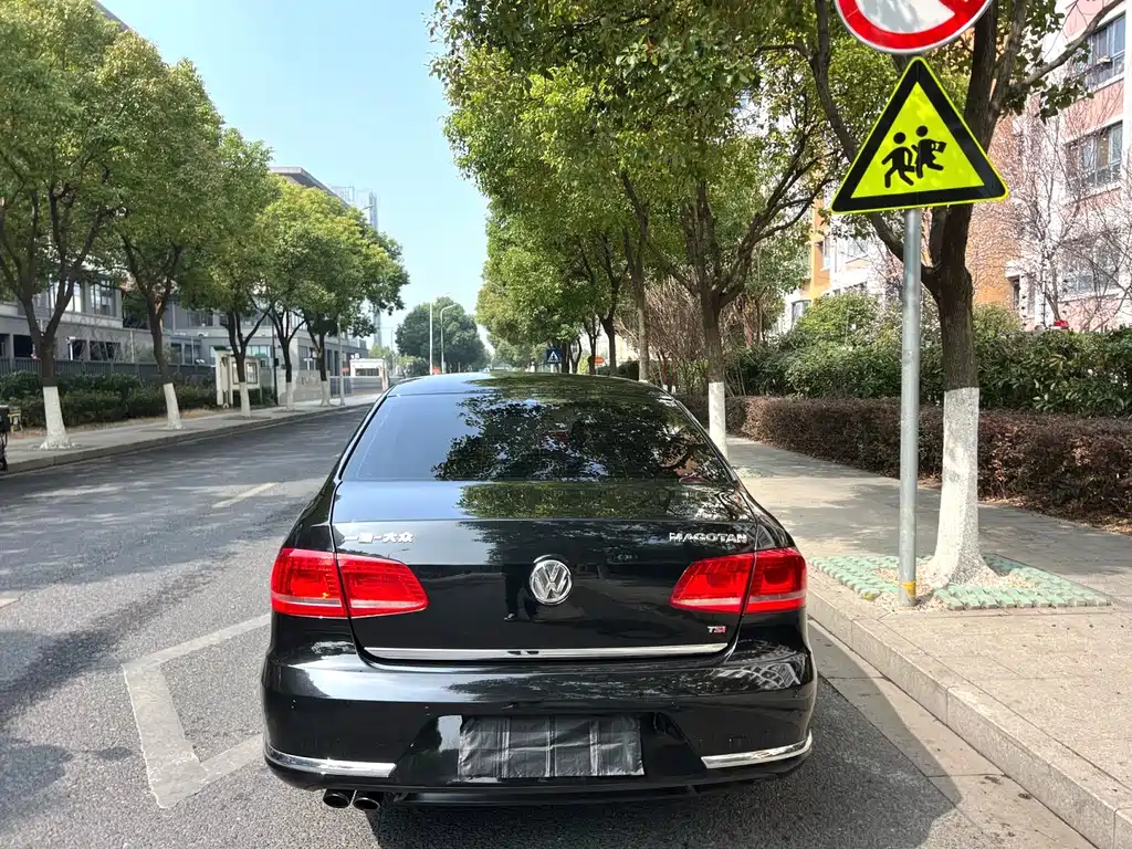 Volkswagen Magotan 2016