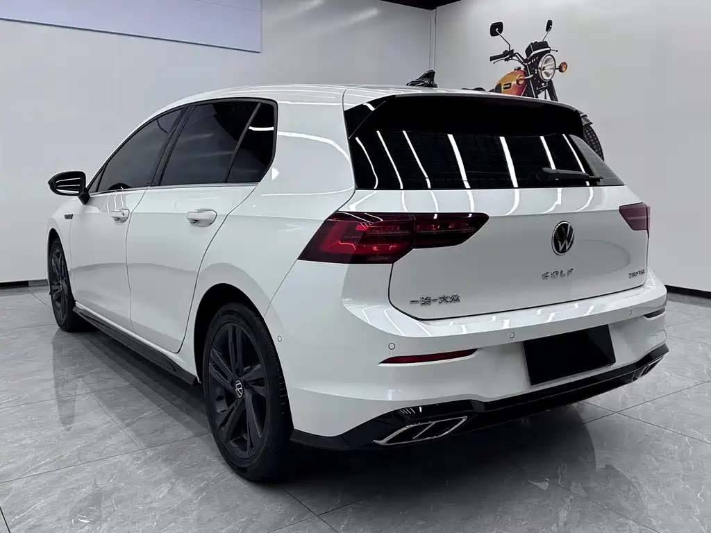 Volkswagen Golf 2023