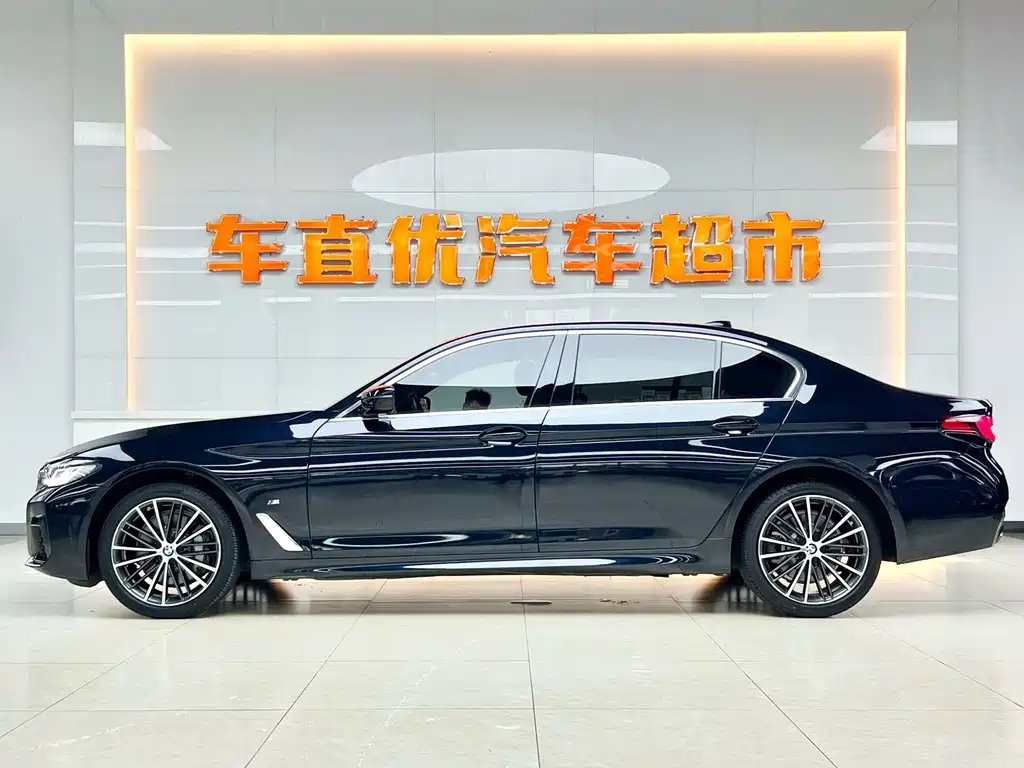 BMW 5 Series 2023