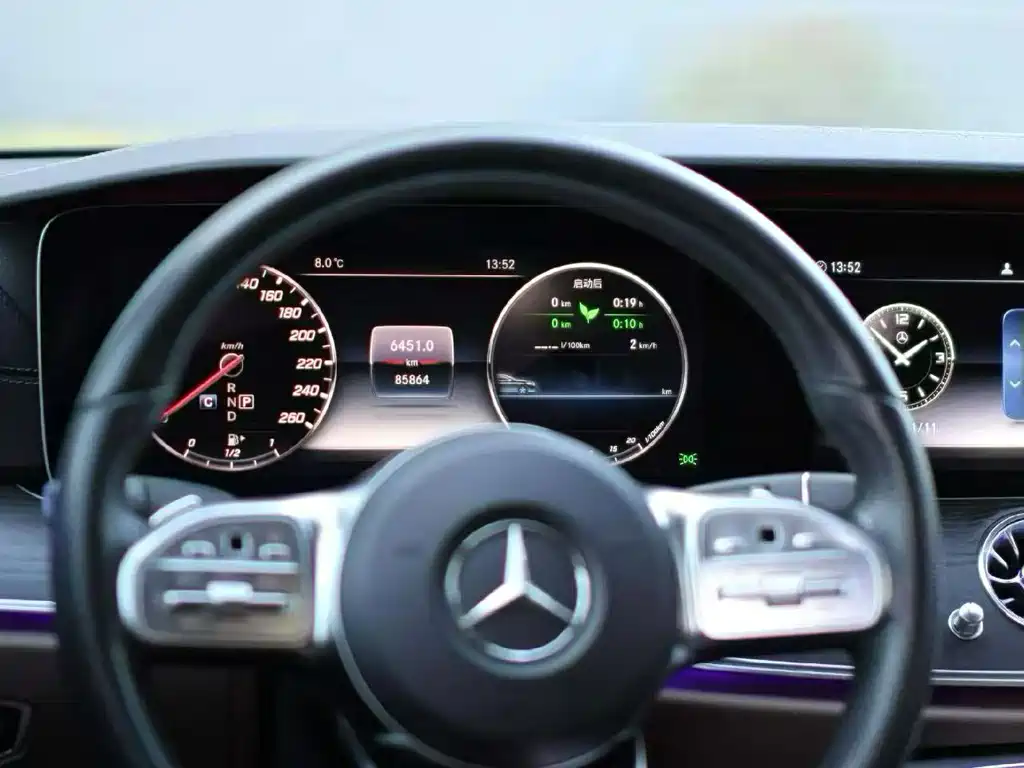 Mercedes-Benz E-Class 2019 — фото 7