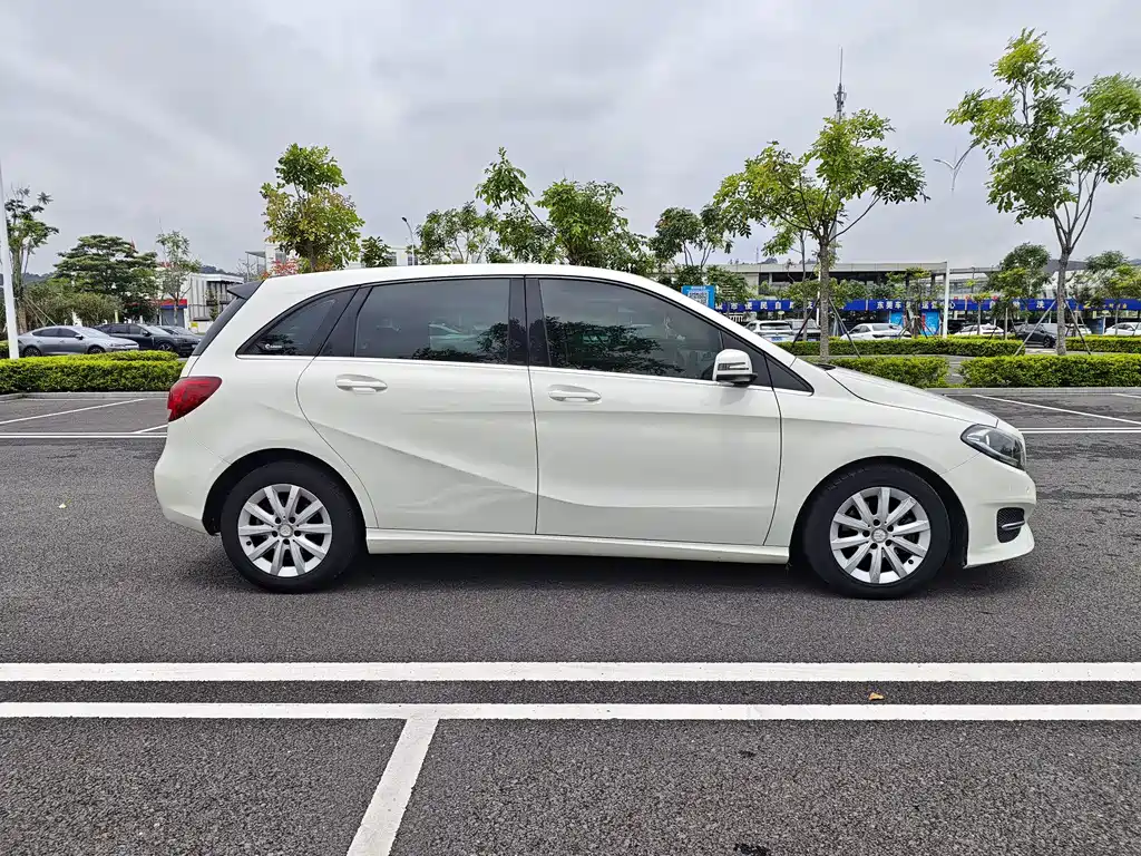Mercedes-Benz B-Class 2017 — фото 7