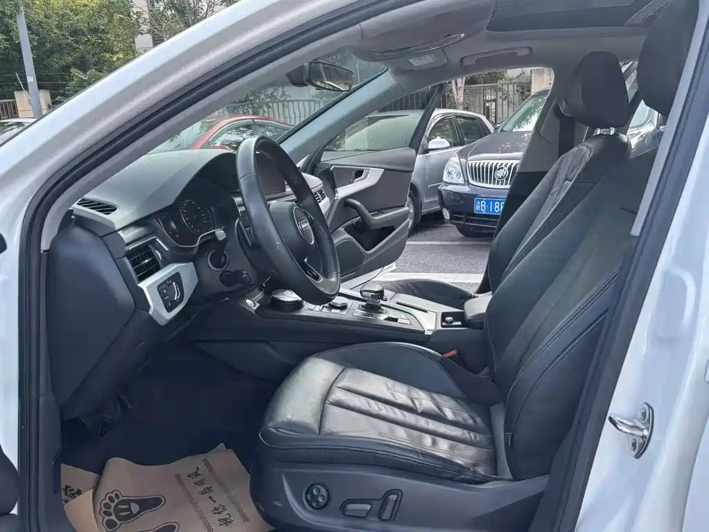 Audi A4L 2017