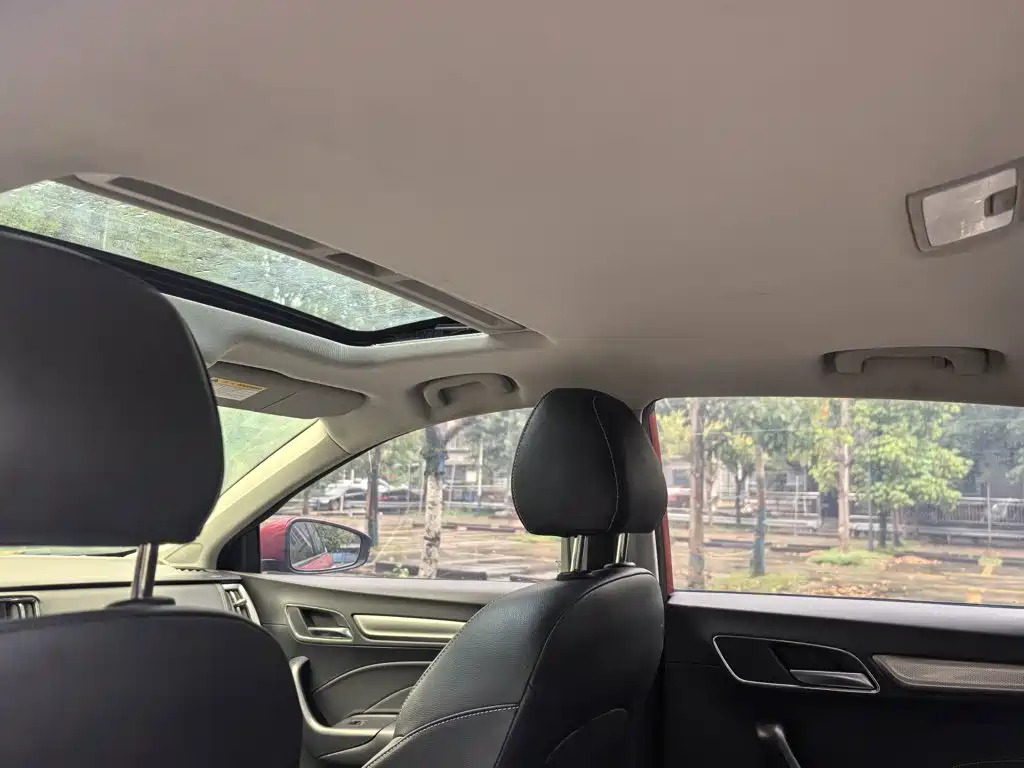 Roewe i6 Classic 2020 — фото 8