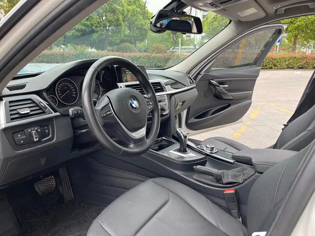 BMW 3 Series 2017