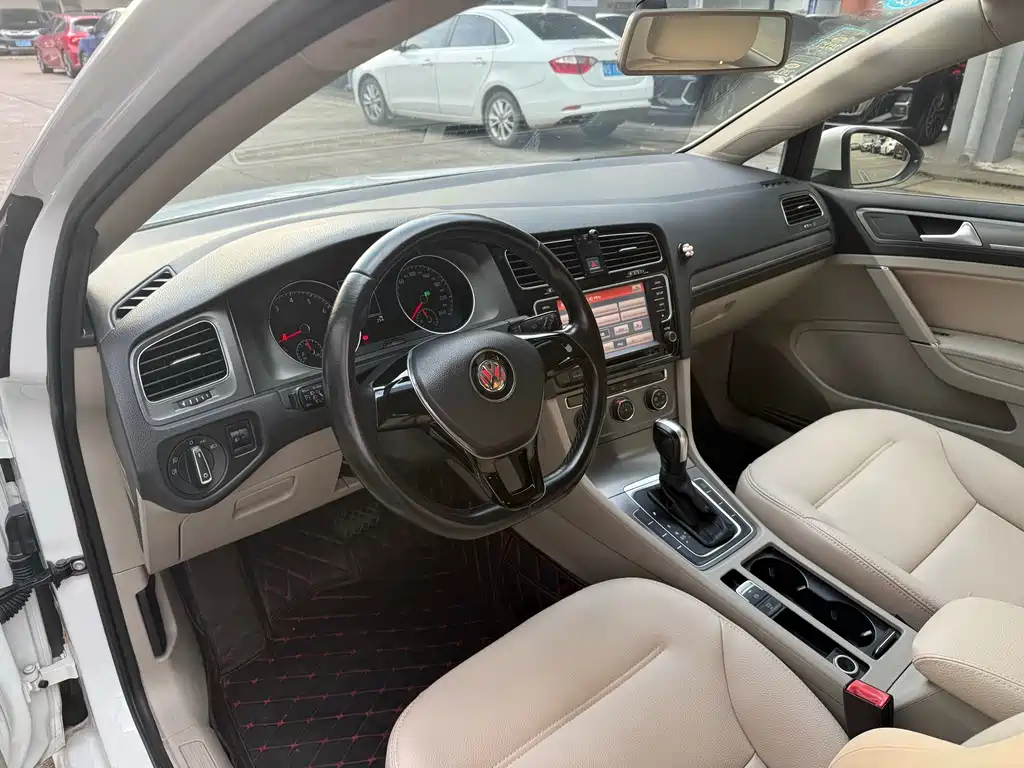 Volkswagen Golf 2015