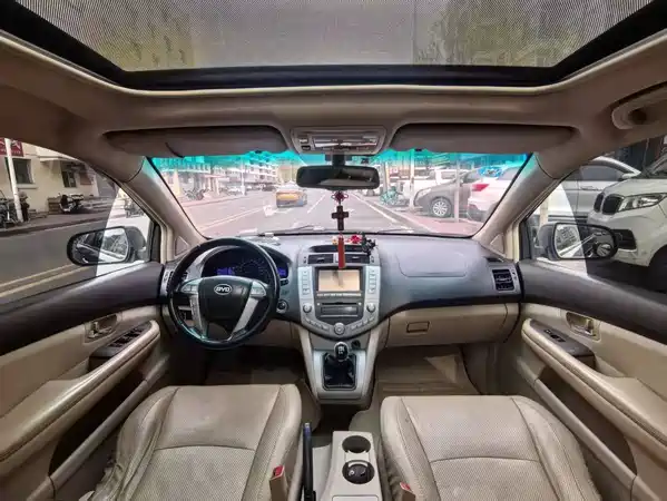 BYD S6 2013
