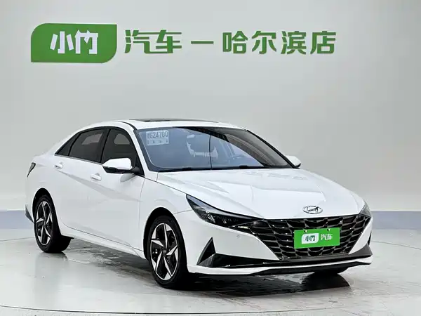 Hyundai Elantra 2022