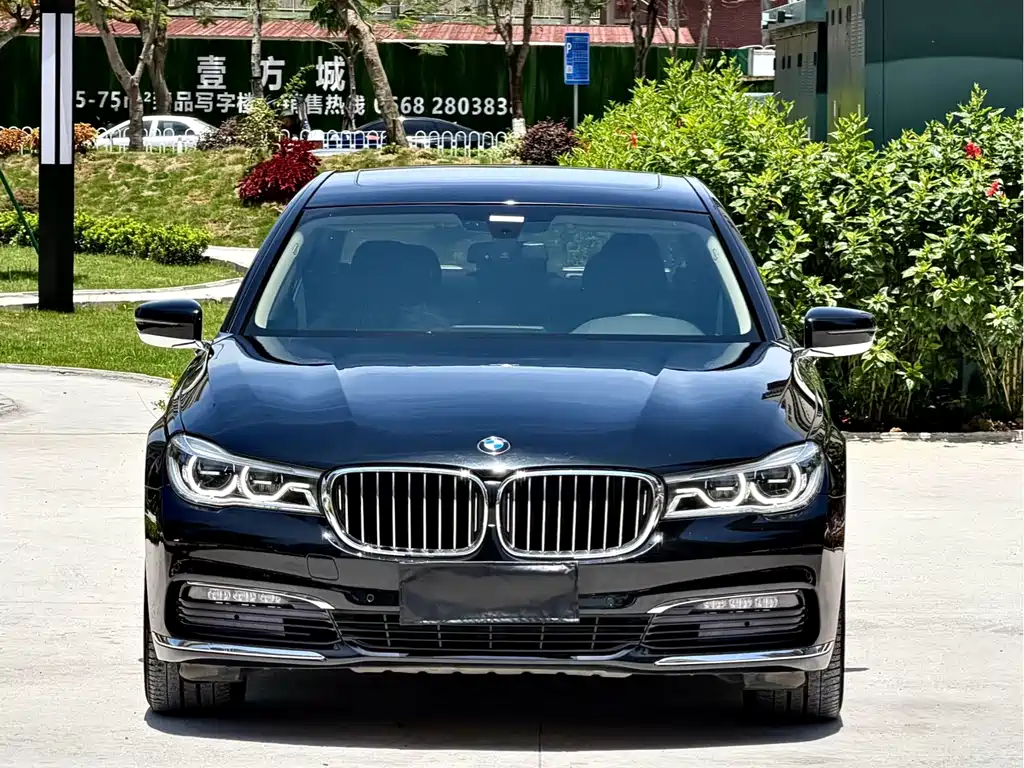 BMW 7 Series 2016 — фото 2