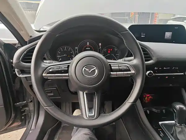 Mazda 3 Axela 2021