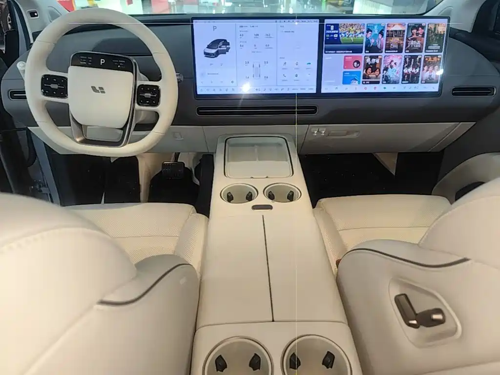 Li Auto i8 2025 — фото 10