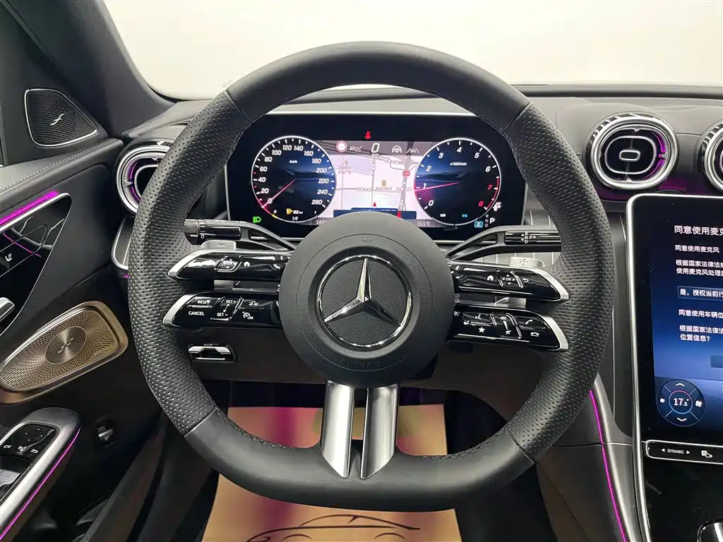 Mercedes-Benz C-Class 2024 — фото 10