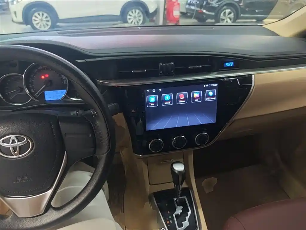 Toyota Corolla 2016 — фото 10