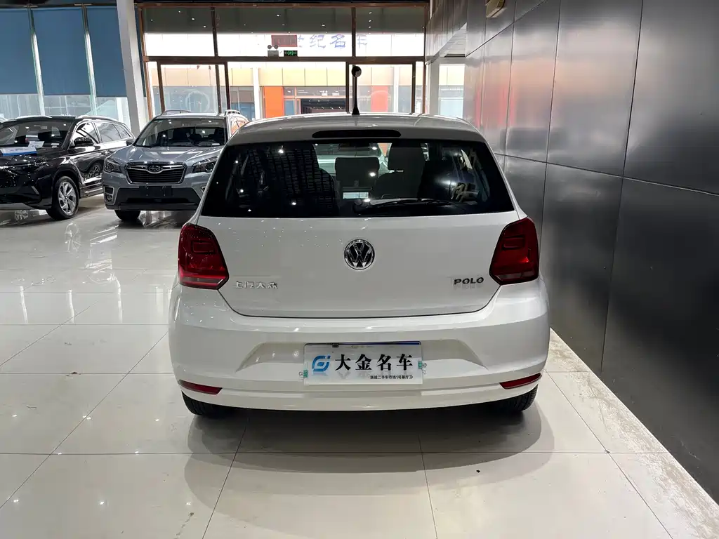 Volkswagen Polo 2017 — фото 14