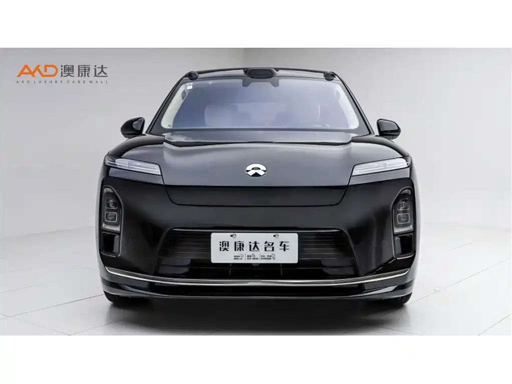 NIO ES8 2025