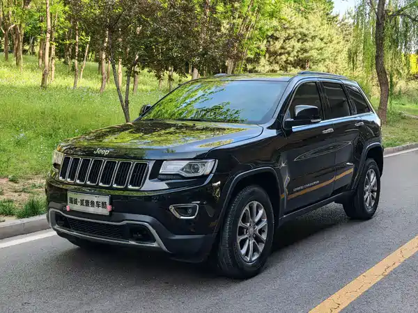 Jeep Grand Cherokee 2016