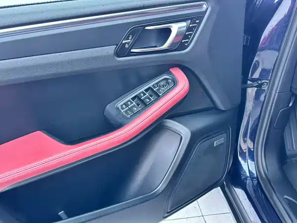 Porsche Macan 2022
