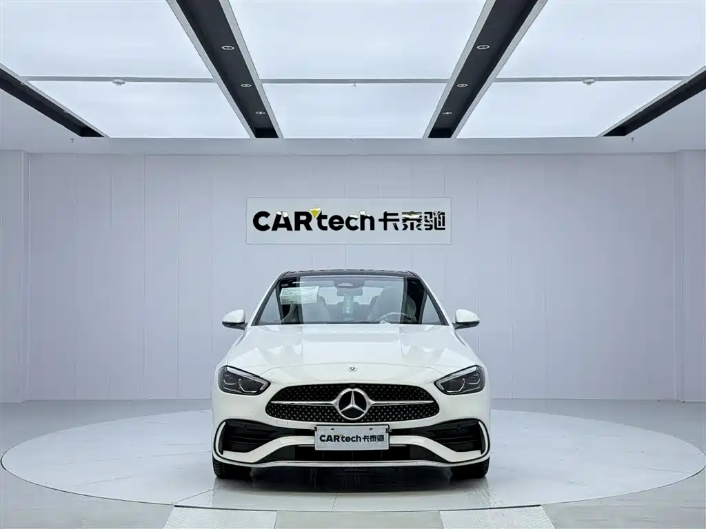Mercedes-Benz C-Class 2024 — фото 2