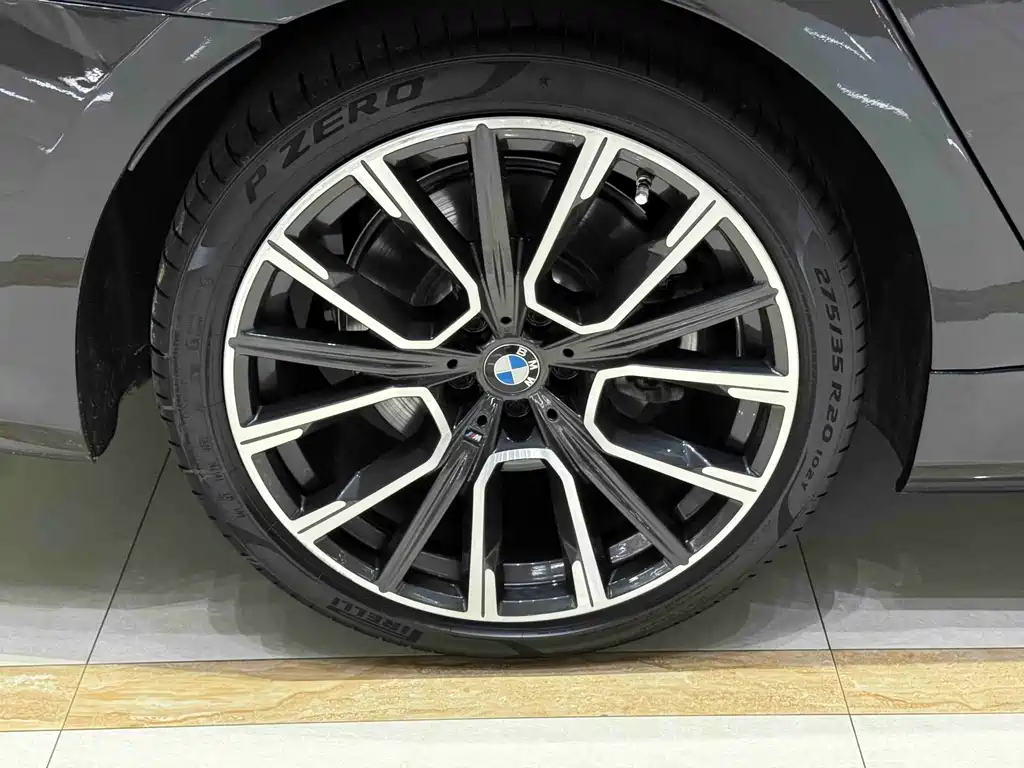 BMW 7 Series 2022 — фото 16