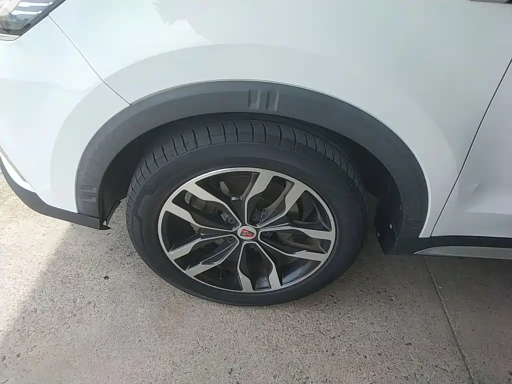 Roewe RX5 2018 — фото 23