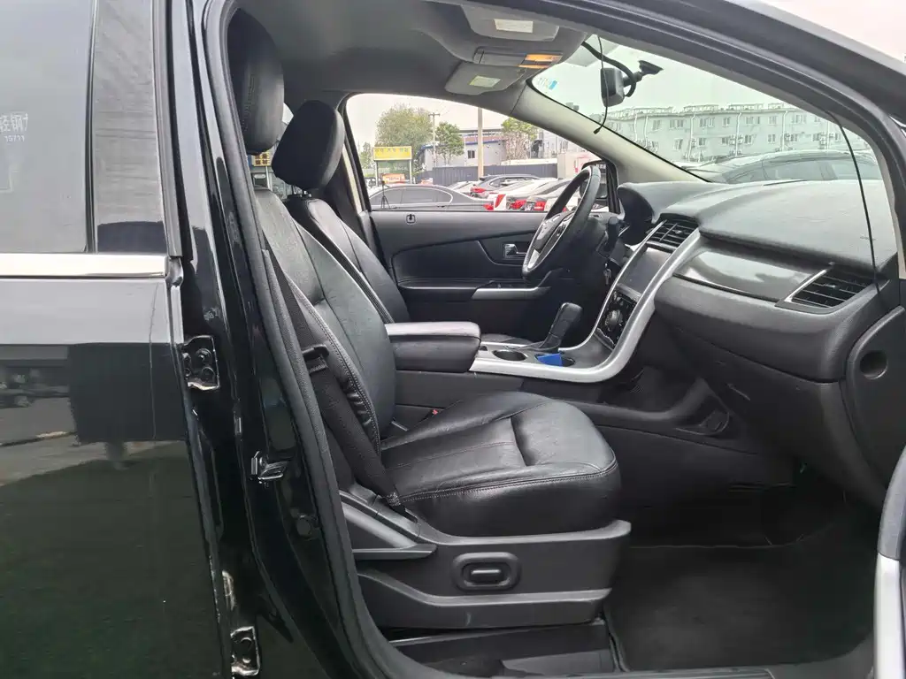 Ford Edge 2013 — фото 13