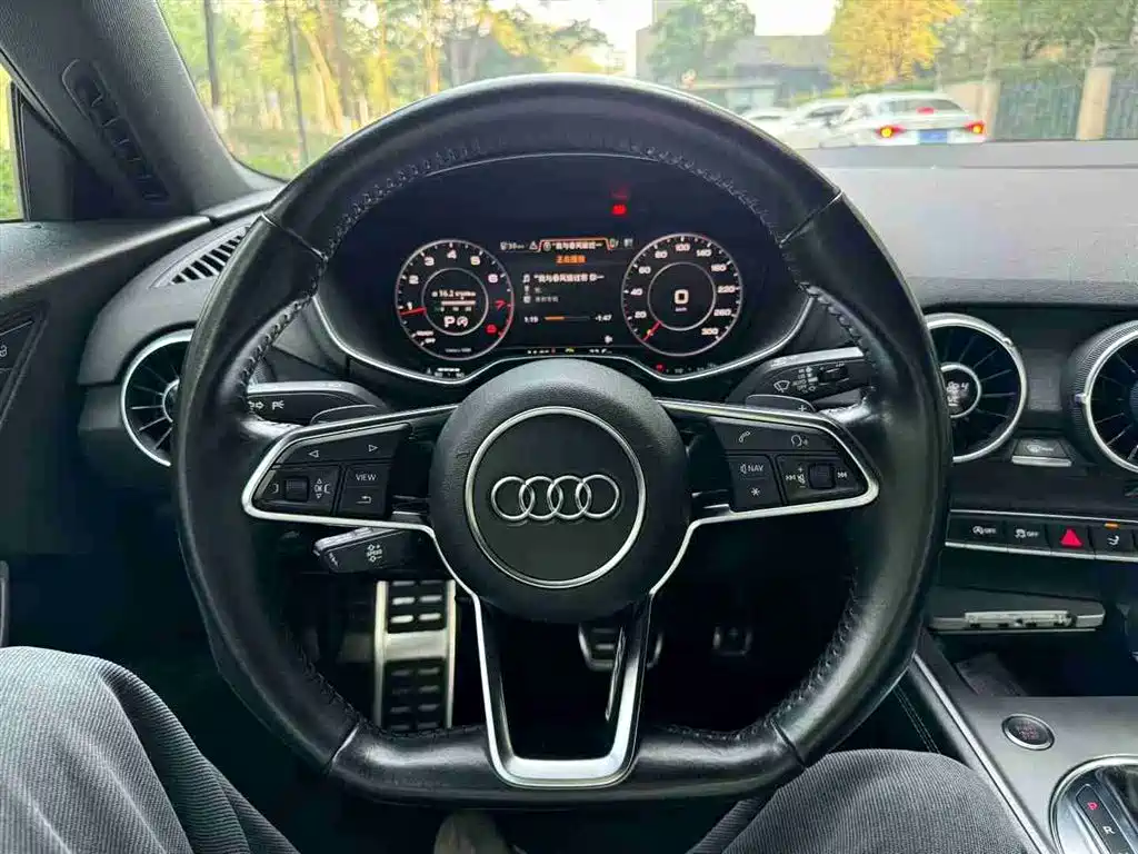 Audi TT 2018 — фото 6