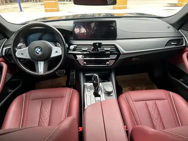 BMW 5 Series 2023