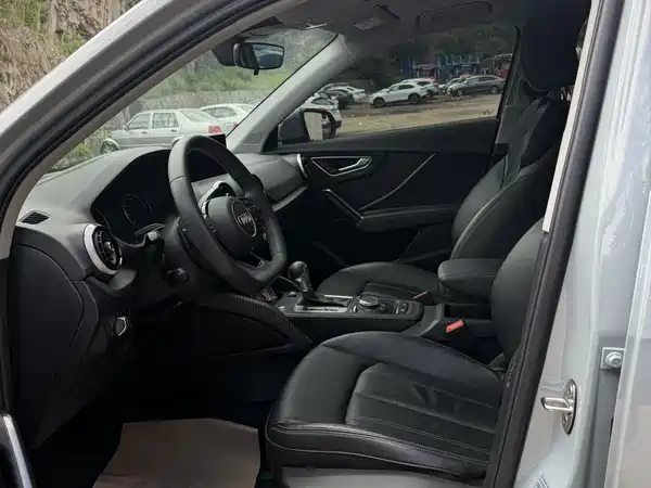 Audi Q2L 2022